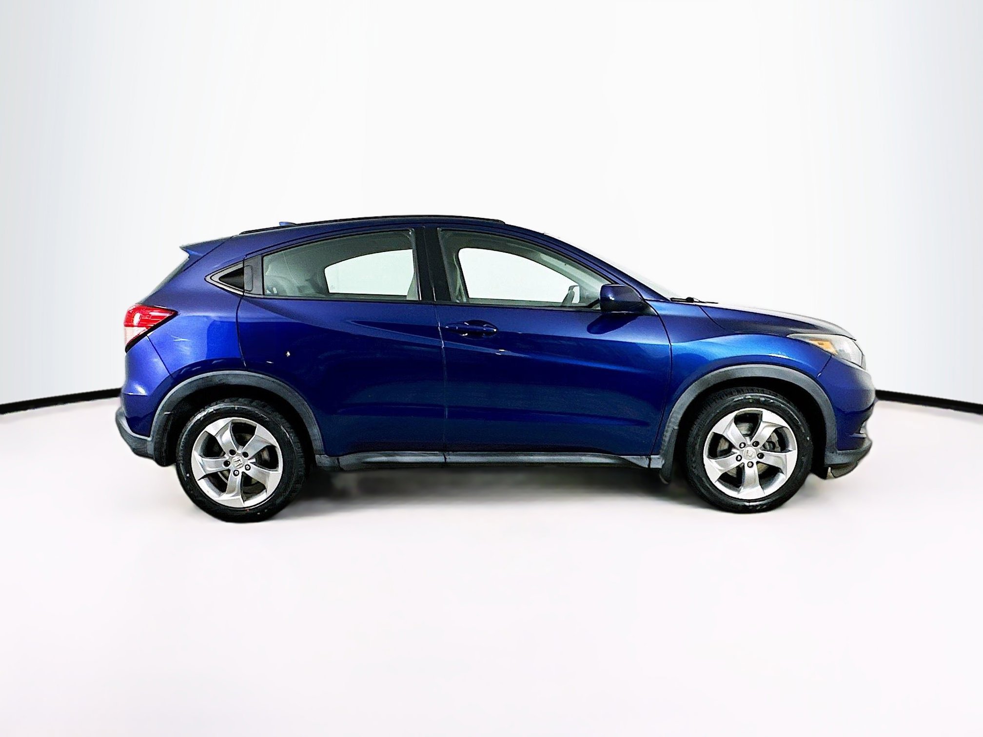Used 2017 Honda HR-V LX image 10