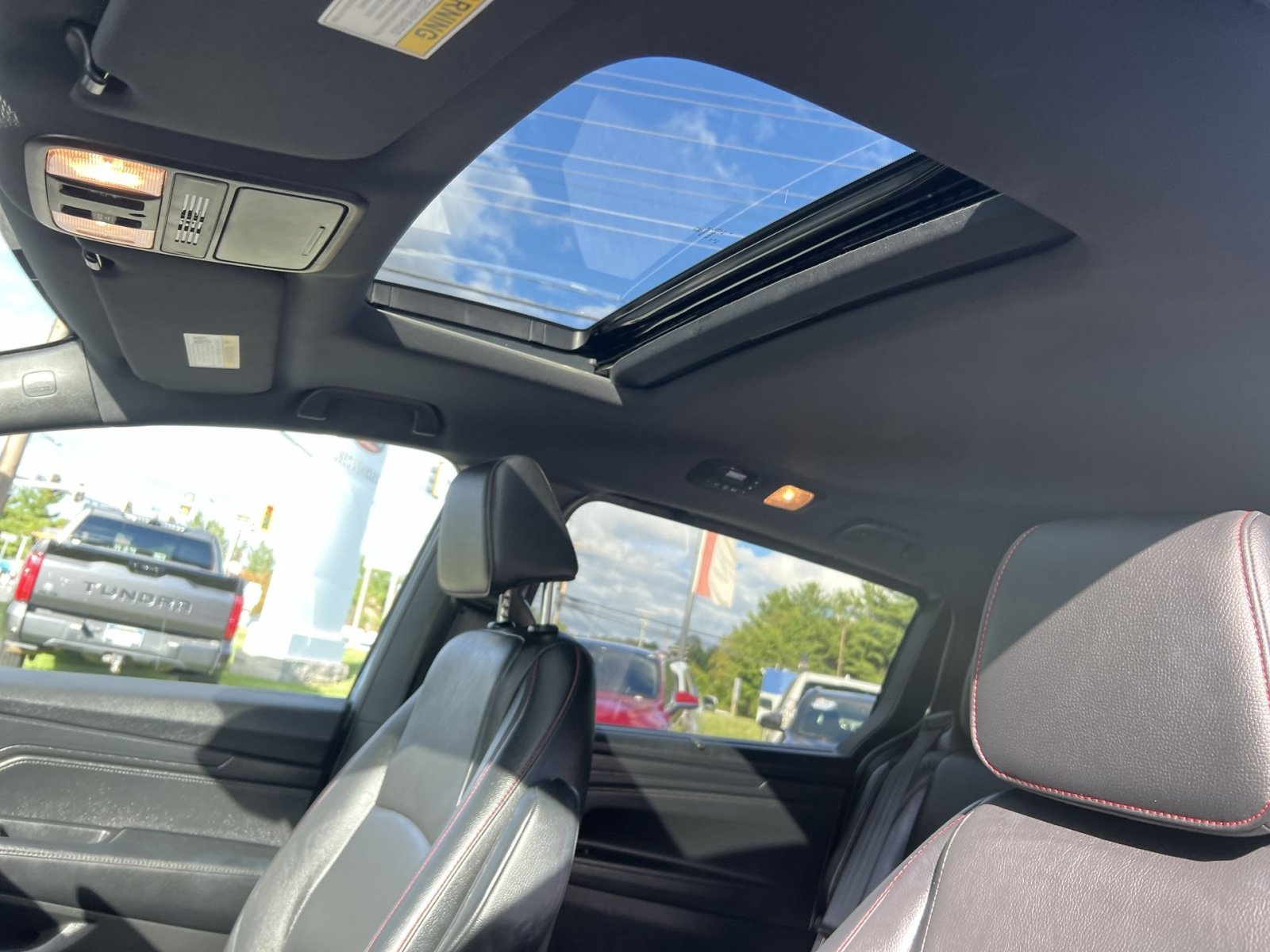 Used 2024 Honda Odyssey Sport image 23