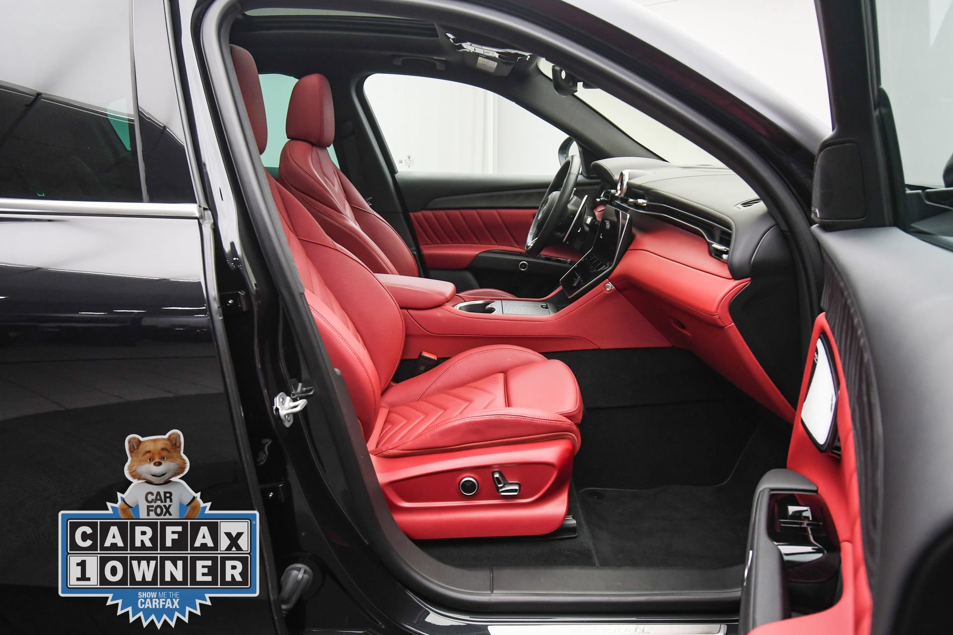Used 2025 Maserati Grecale GT AWD/4WD image 25