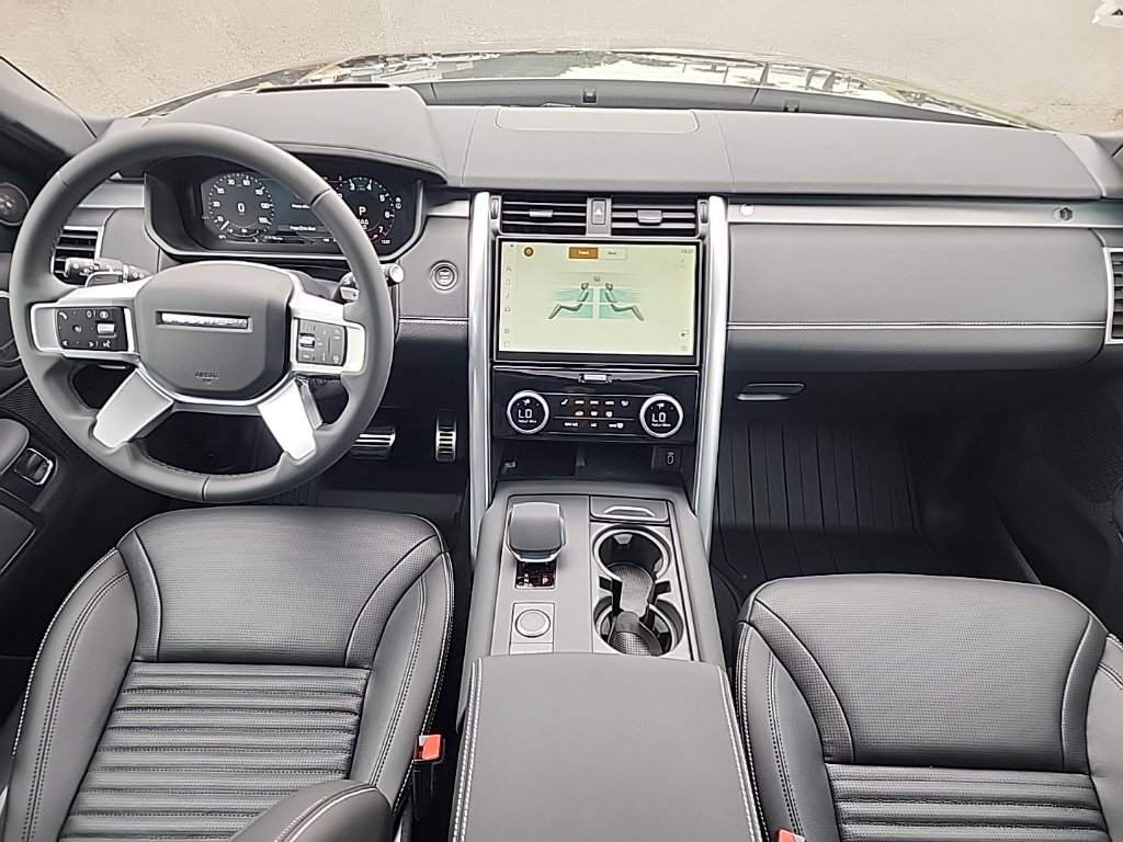 New 2026 Land Rover Discovery Limited Edition AWD/4WD image 22