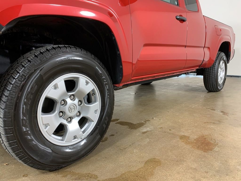 Used 2022 Toyota Tacoma SR RWD image 2