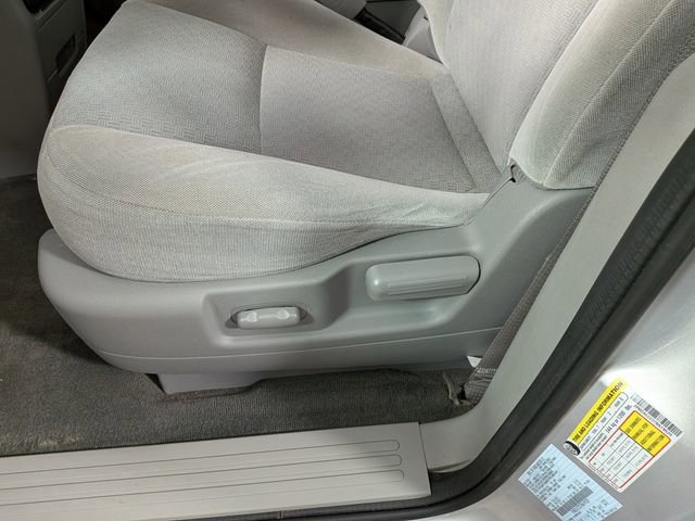 Used 2007 Ford Freestar SEL image 16