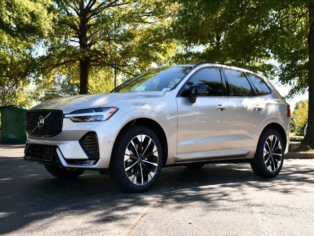 New 2026 Volvo XC60 B5 Plus w/ Protection Package Premier image 3