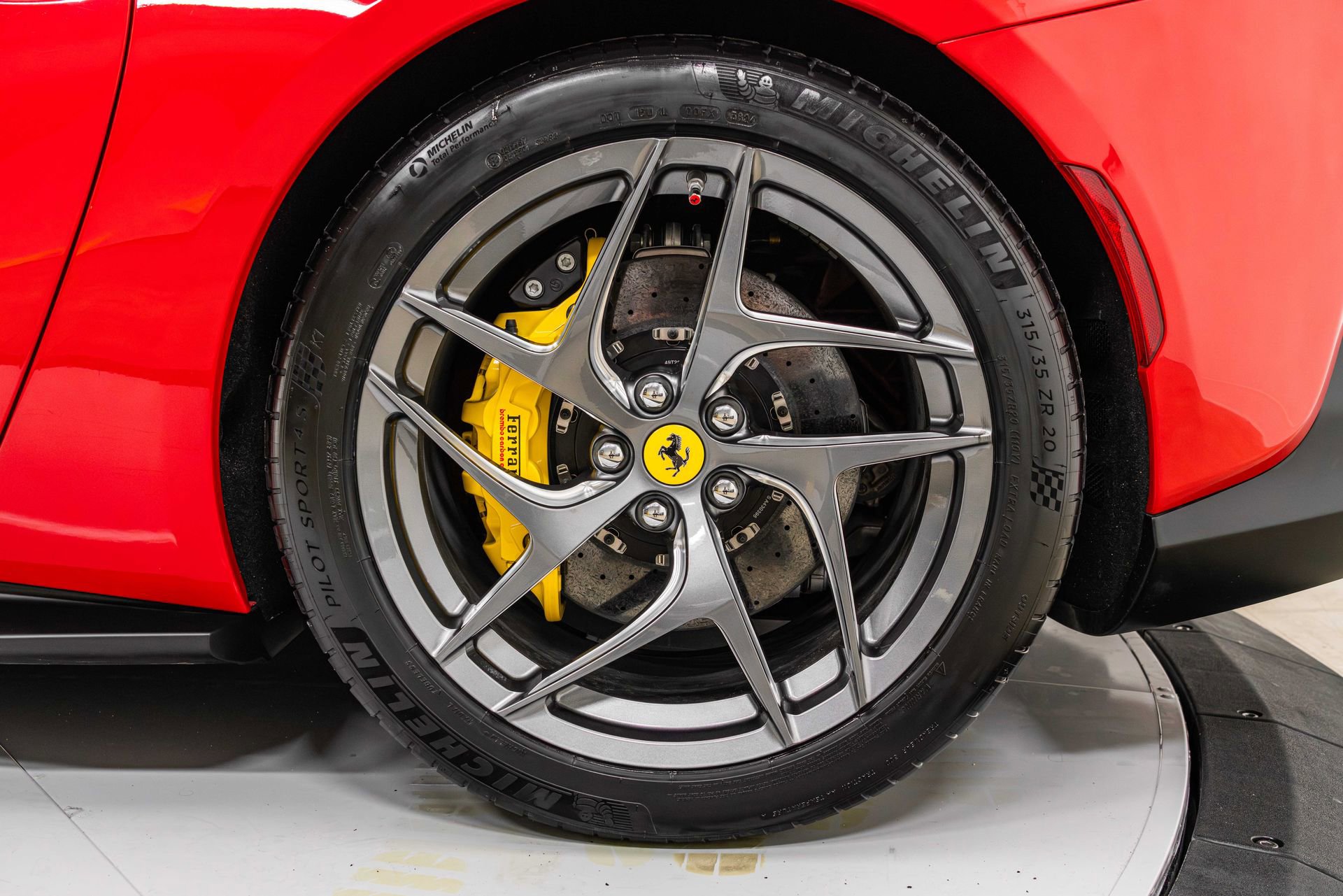Certified 2020 Ferrari 812 Superfast RWD image 15