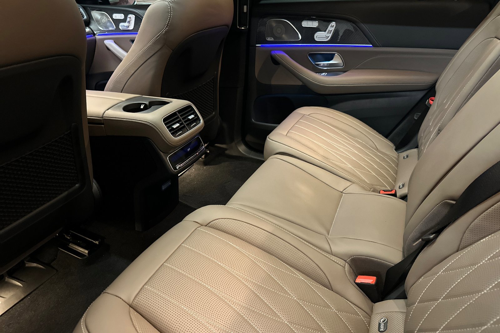 New 2025 Mercedes-Benz GLS 63 AMG 4MATIC image 19