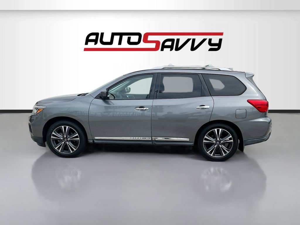 Used 2019 Nissan Pathfinder Platinum w/ Cargo Package image 4