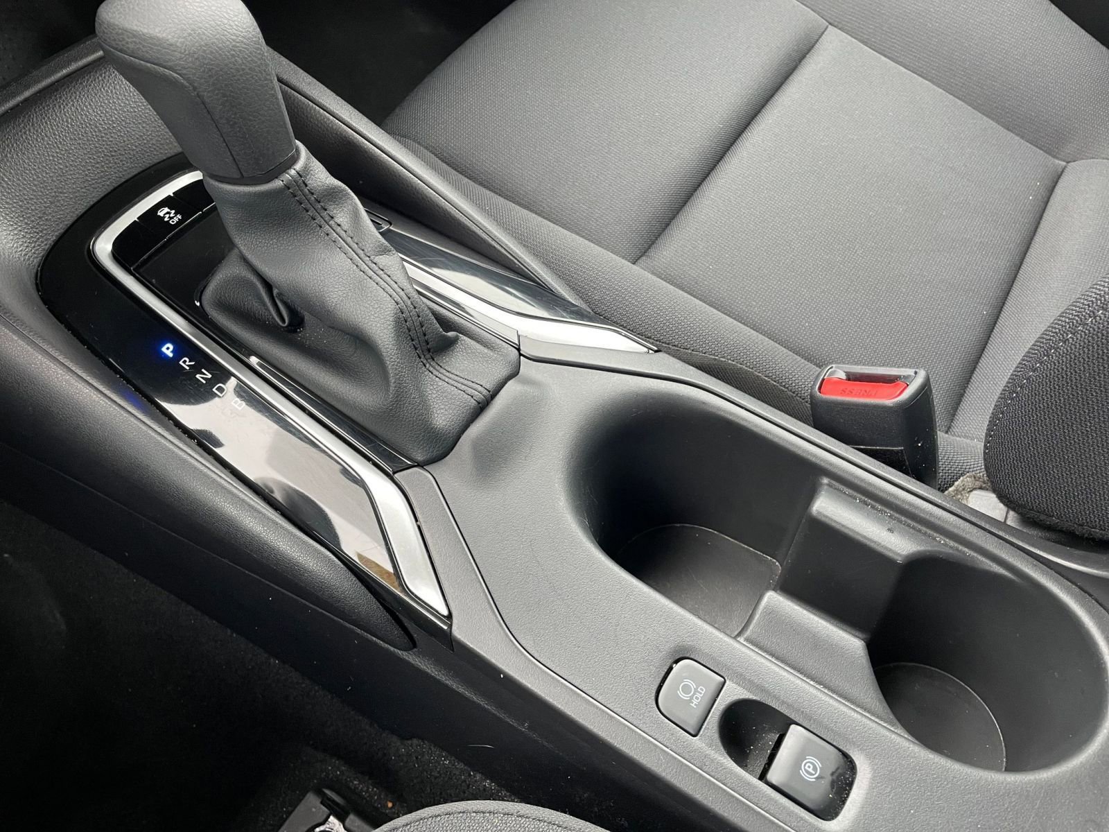 Used 2025 Toyota Corolla LE image 39