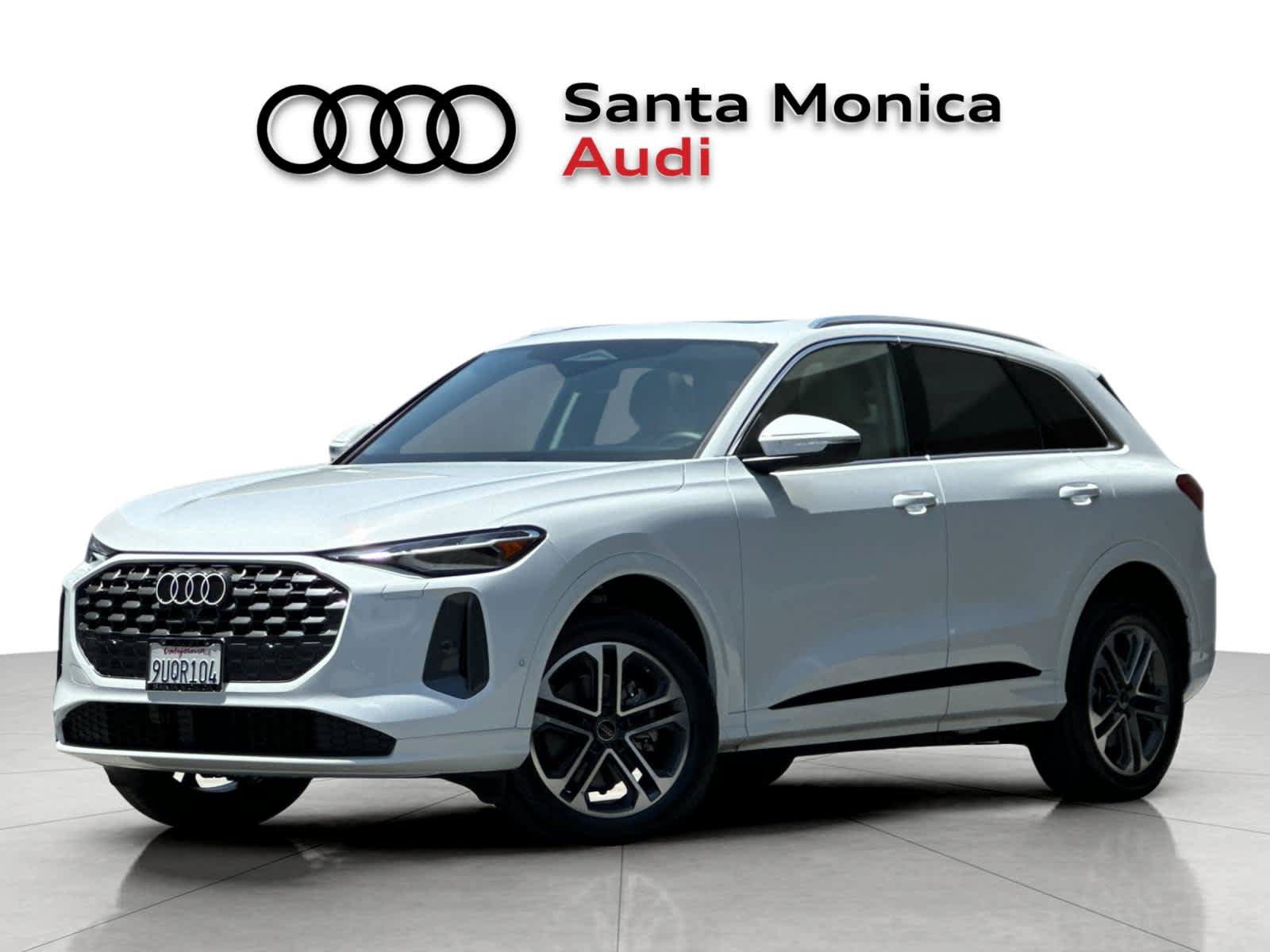Used 2025 Audi Q5 Premium w/ Convenience Package
