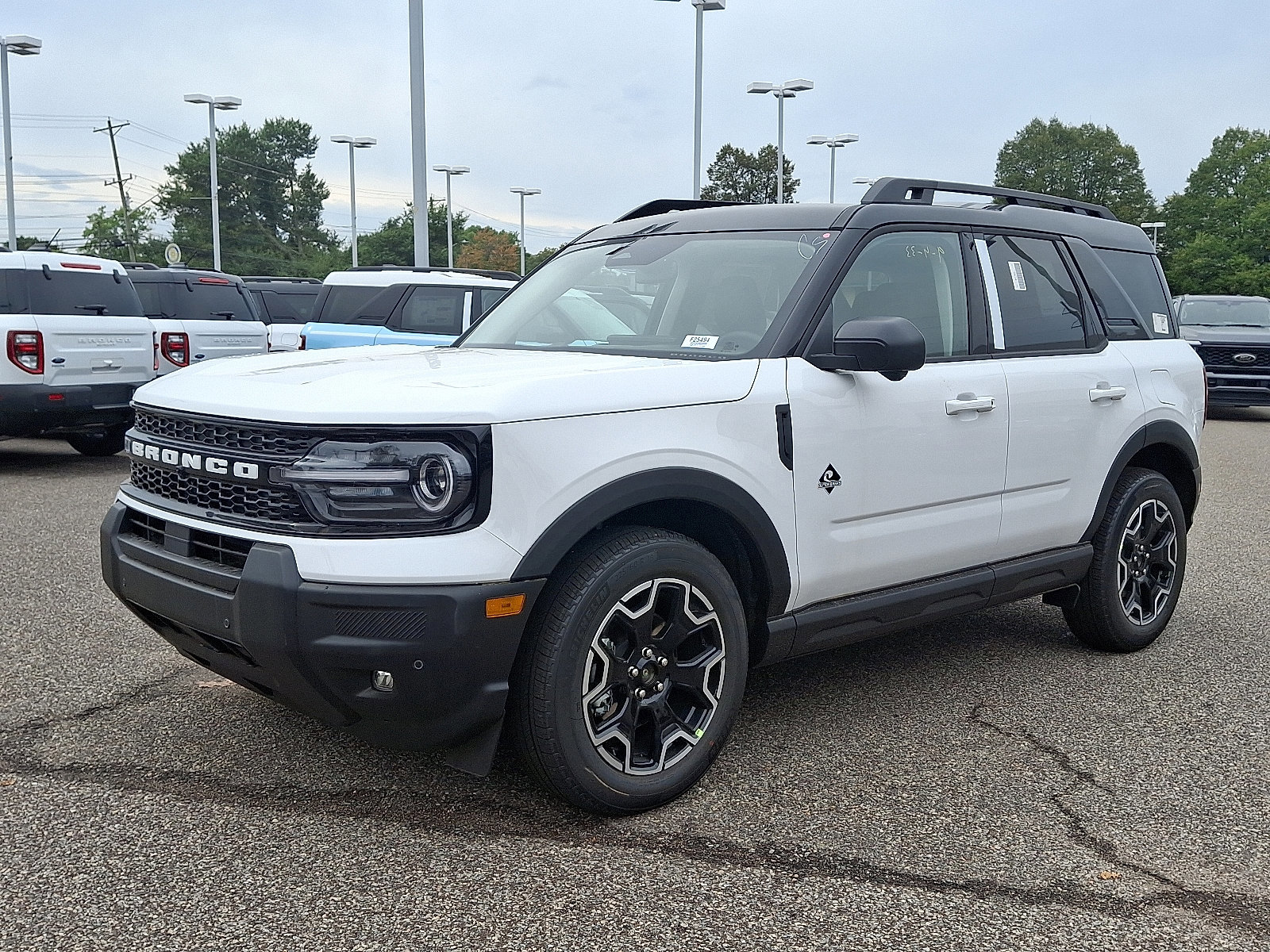 New 2025 Ford Bronco Sport Outer Banks w/ Outer Banks Tech Package+ image 10