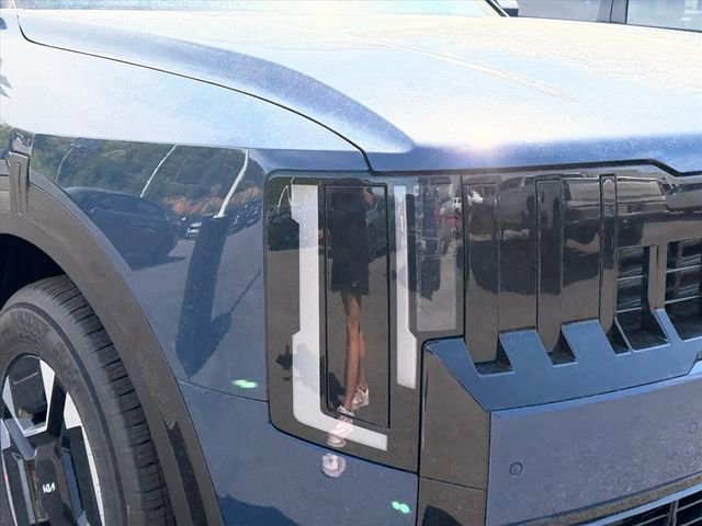 New 2027 Kia Telluride EX w/ Towing Package FWD image 8
