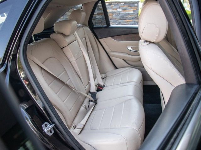 Used 2022 Mercedes-Benz GLC 300 4MATIC image 23