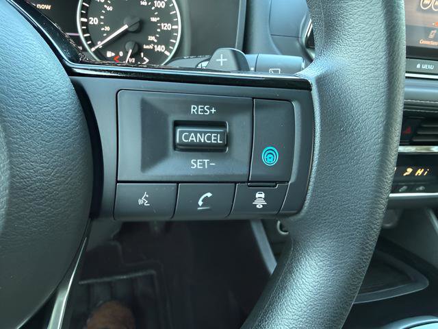 Used 2021 Nissan Rogue SV AWD/4WD image 16