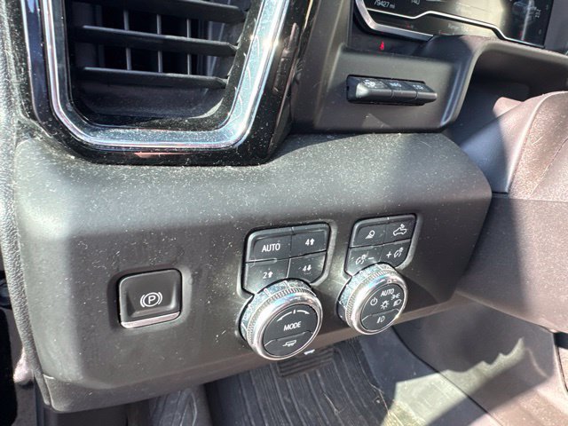 Used 2023 GMC Sierra 1500 Denali w/ Denali Reserve Package AWD/4WD image 22