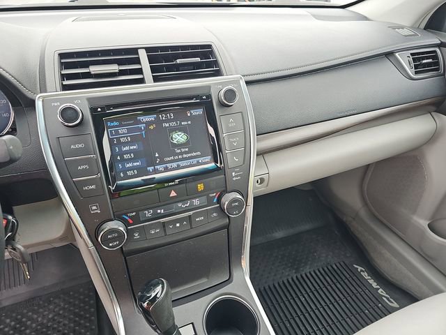 Used 2017 Toyota Camry XLE image 11