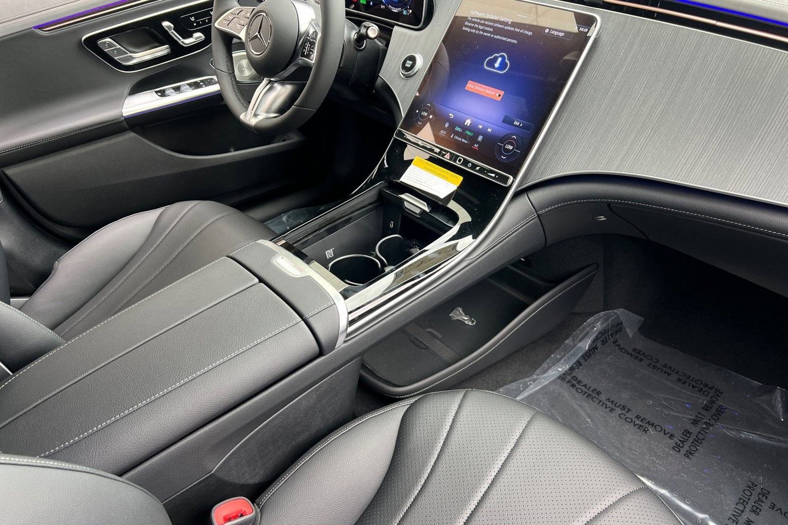 New 2025 Mercedes-Benz EQE 350+ 4MATIC Sedan image 28