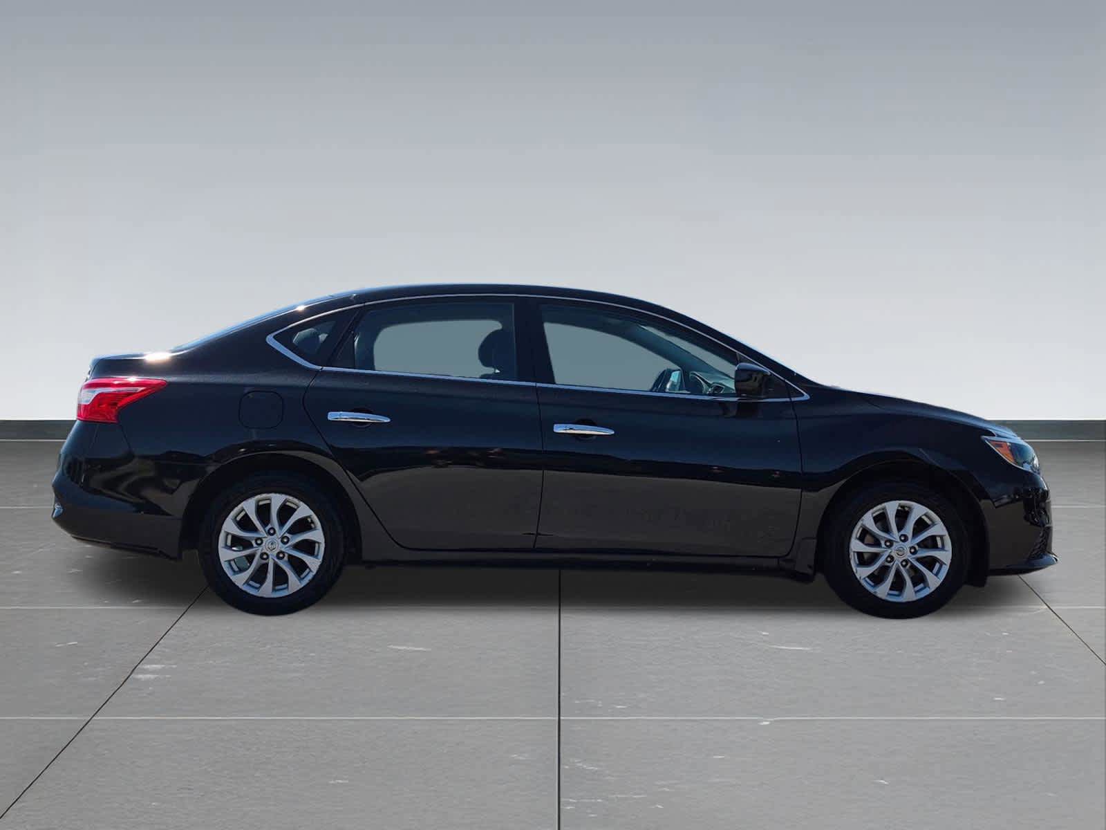 Used 2018 Nissan Sentra SV FWD image 7