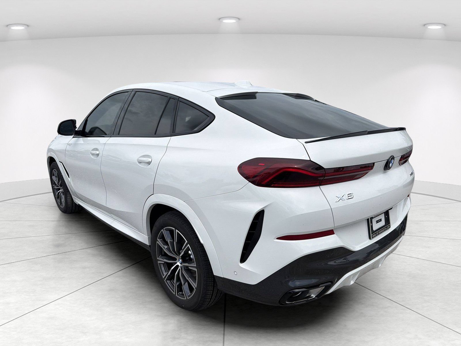 New 2027 BMW X6 xDrive40i w/ Premium Package AWD/4WD image 6