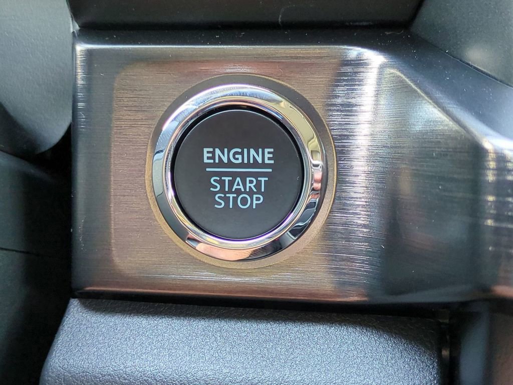 New 2026 Ford F250 Lariat w/ Black Appearance Package image 29