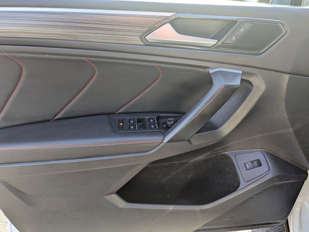 Used 2024 Volkswagen Tiguan Wolfsburg Edition image 23