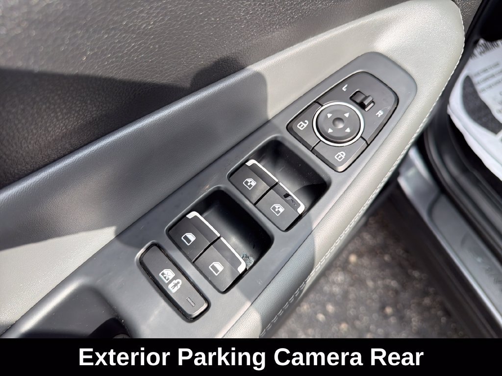 Used 2022 Hyundai Santa Fe SEL w/ Convenience + Premium Package FWD image 14