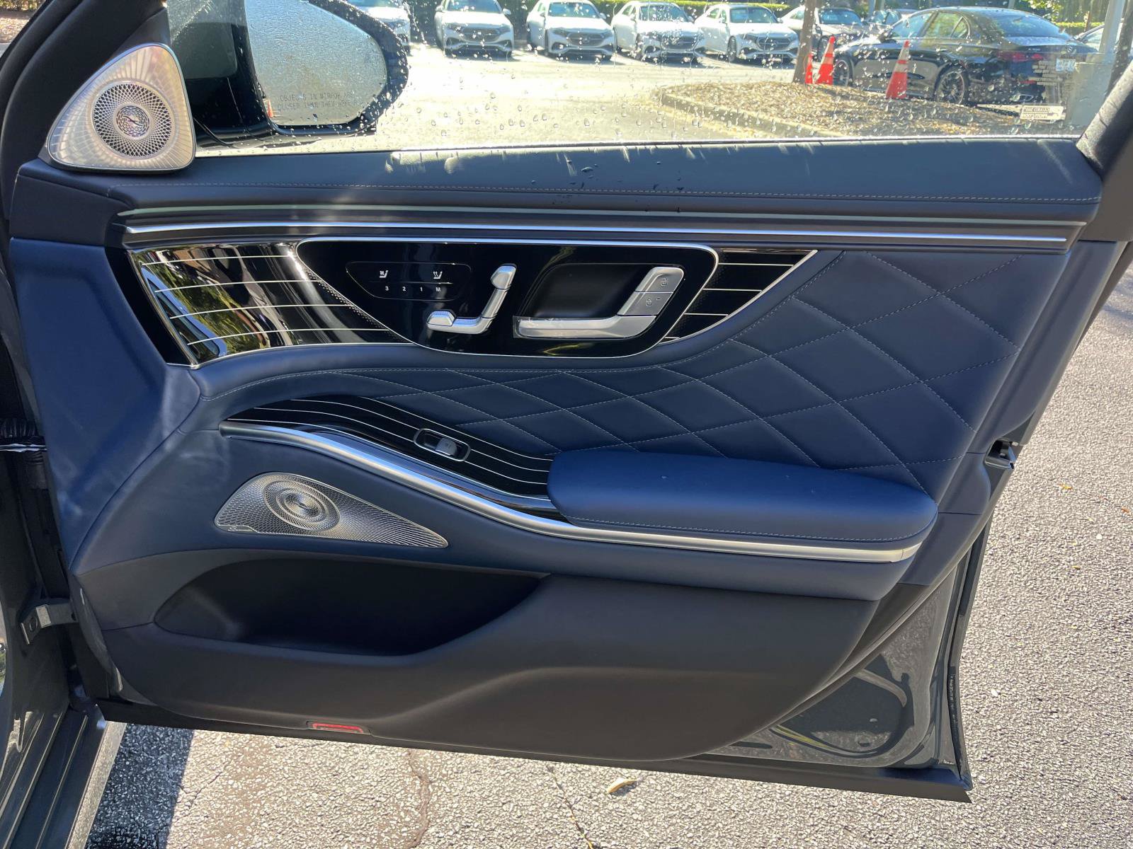New 2027 Mercedes-Benz S 580 4MATIC Sedan image 48