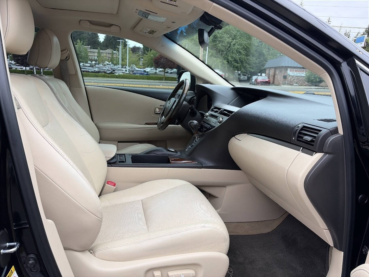 Used 2013 Lexus RX 450h AWD w/ Navigation Pkg image 19