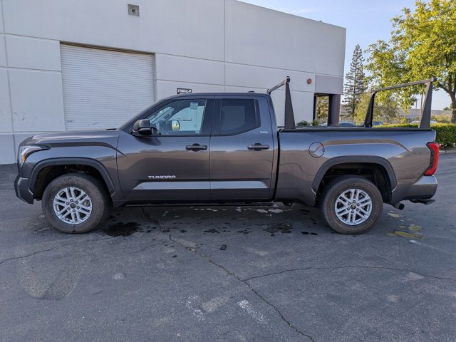 Used 2023 Toyota Tundra SR5 w/ SR5 Premium Package AWD/4WD image 8