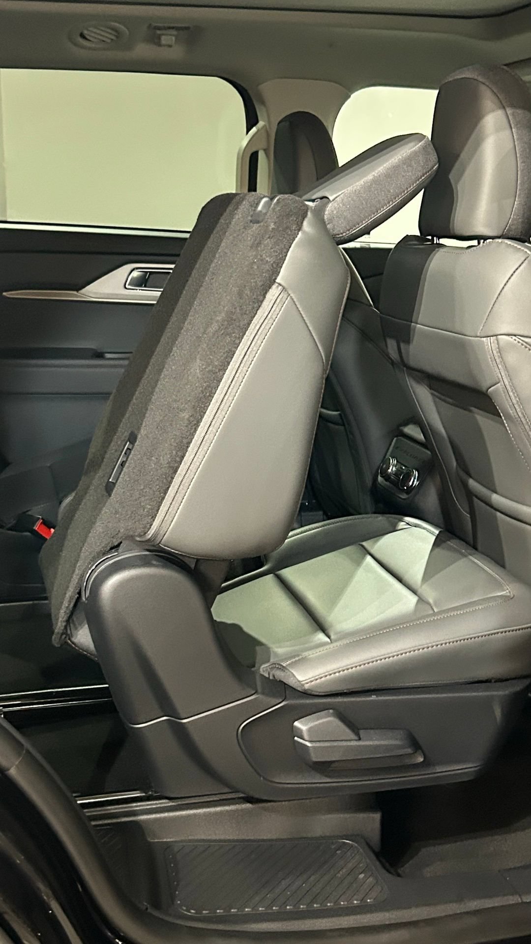 New 2026 Ford Explorer Active w/ Active Comfort Package AWD/4WD image 72