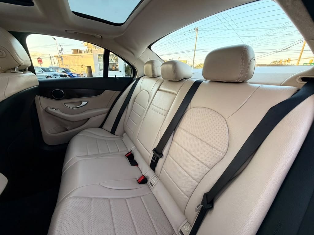 Used 2016 Mercedes-Benz C 300 4MATIC Sedan image 18