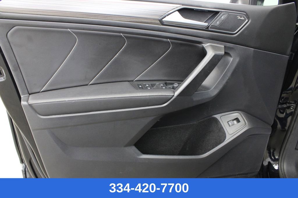 Certified 2022 Volkswagen Tiguan SEL R-Line image 16