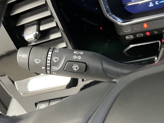 Used 2024 Chevrolet Silverado 2500 ZR2 w/ Technology Package image 32