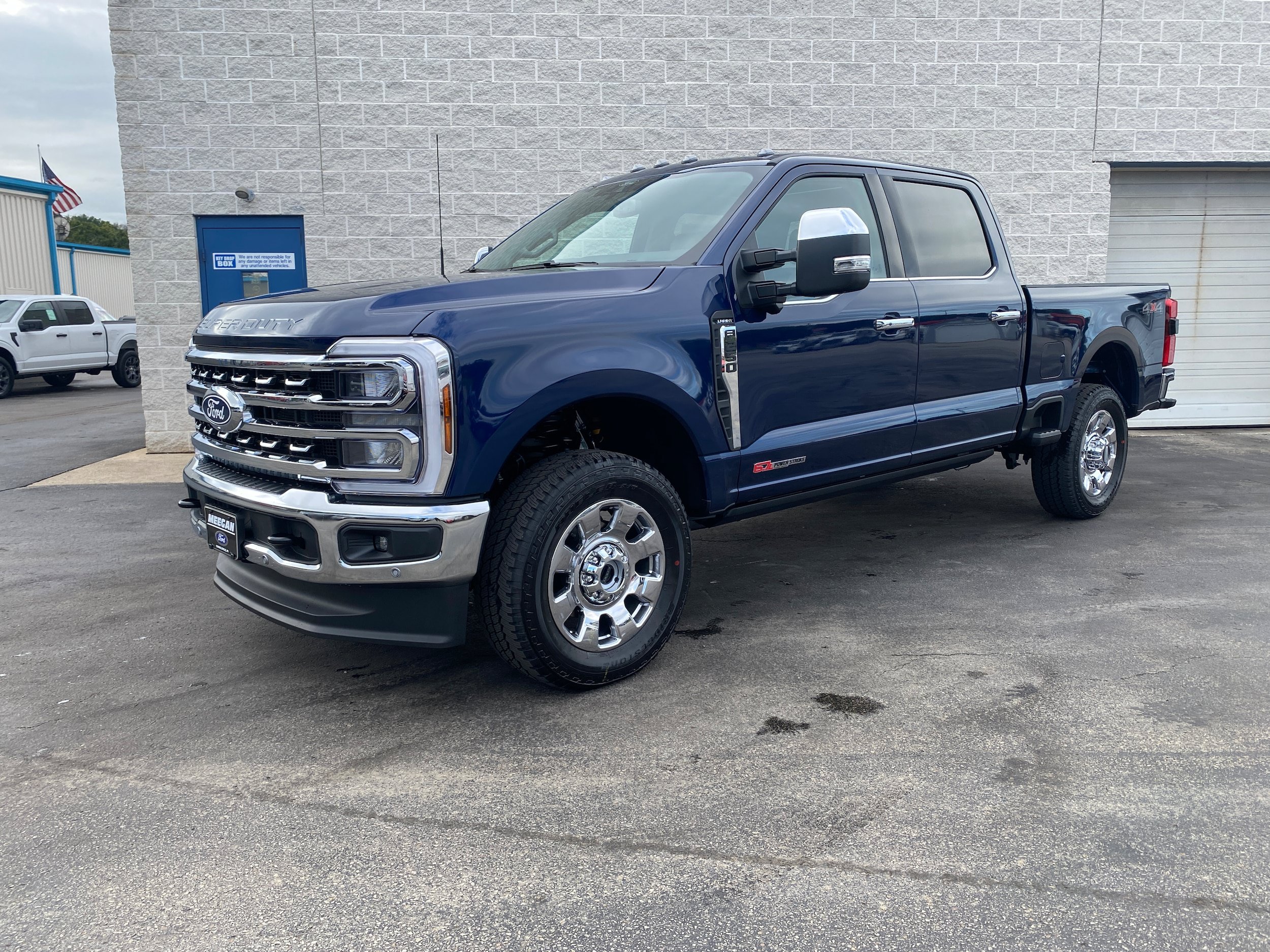 New 2027 Ford F250 Lariat w/ Lariat Ultimate Package AWD/4WD image 2