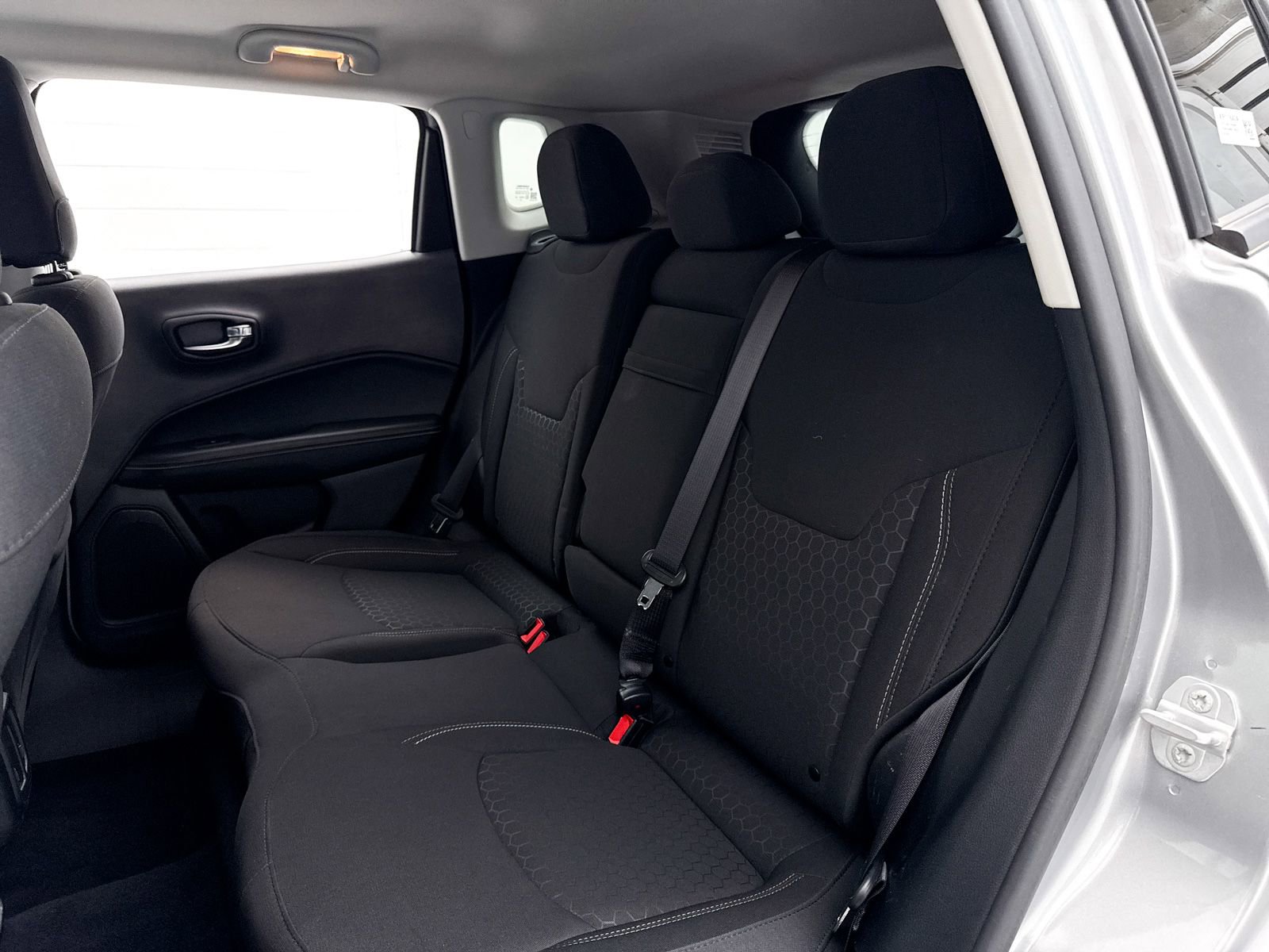 Used 2019 Jeep Compass Sport w/ Tech Group FWD image 27