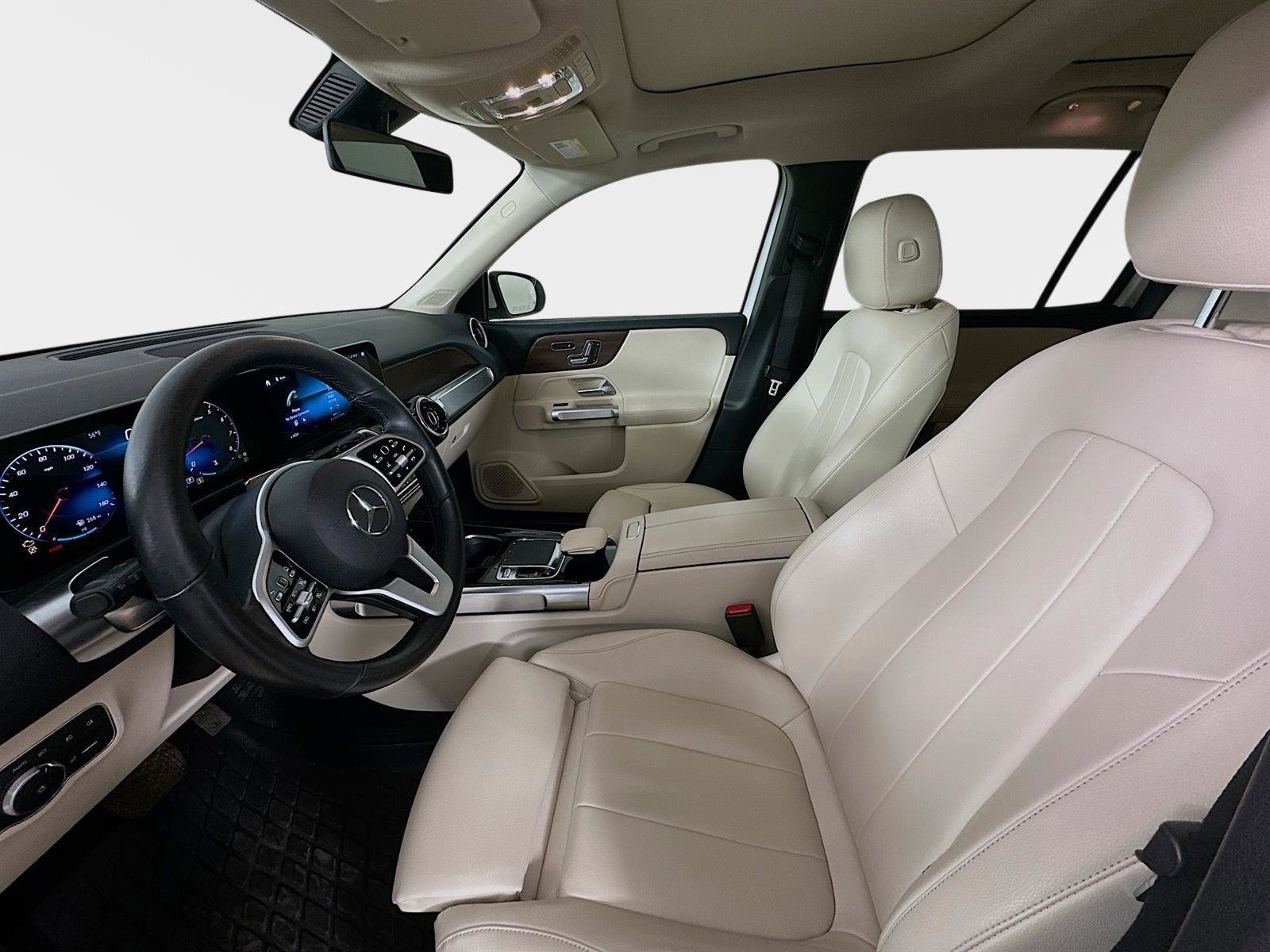 Used 2020 Mercedes-Benz GLB 250 4MATIC image 25