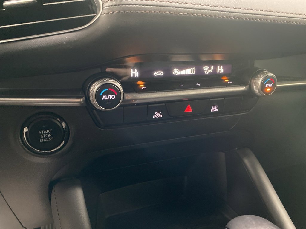 Used 2023 MAZDA MAZDA3 s image 22