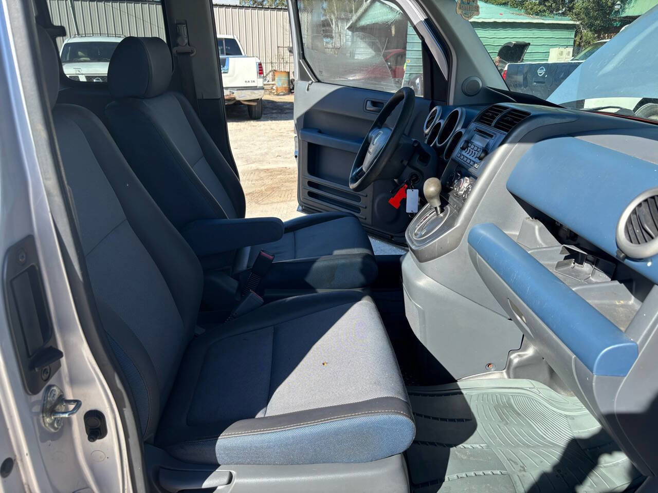 Used 2004 Honda Element EX image 15