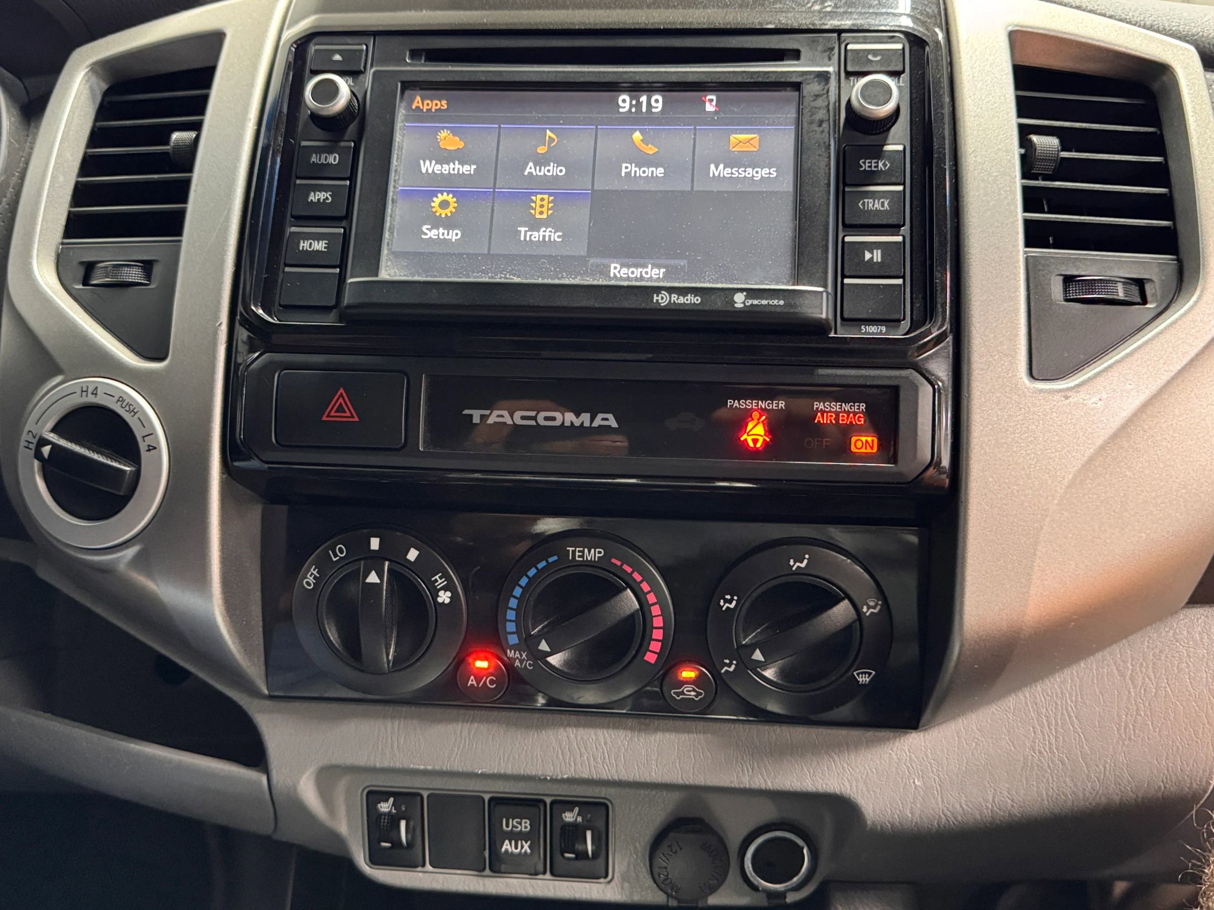 Used 2015 Toyota Tacoma 4x4 Double Cab w/ Limited Package image 23