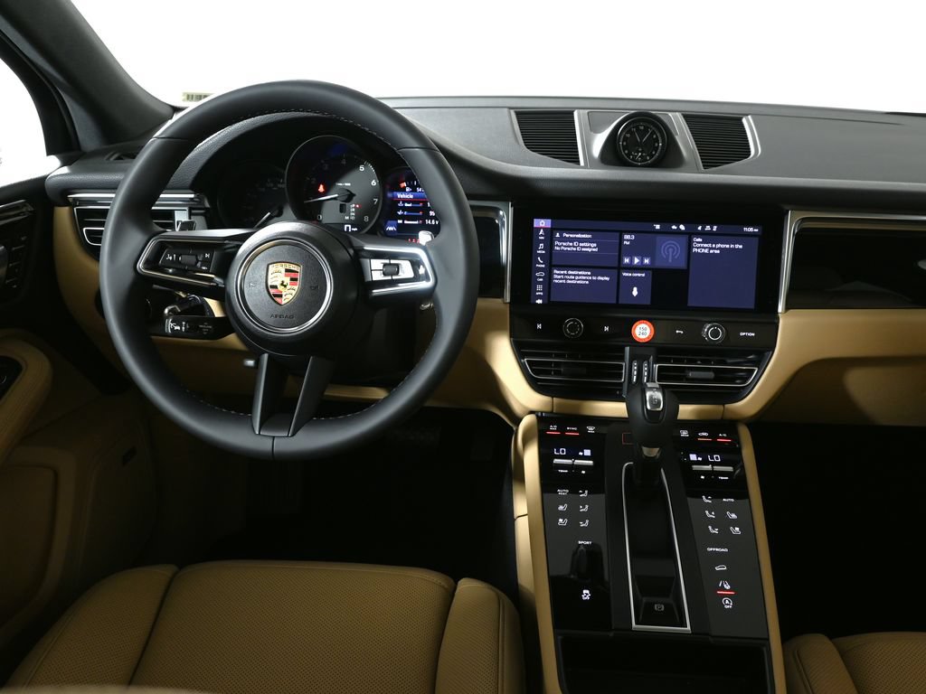 New 2026 Porsche Macan AWD/4WD image 17
