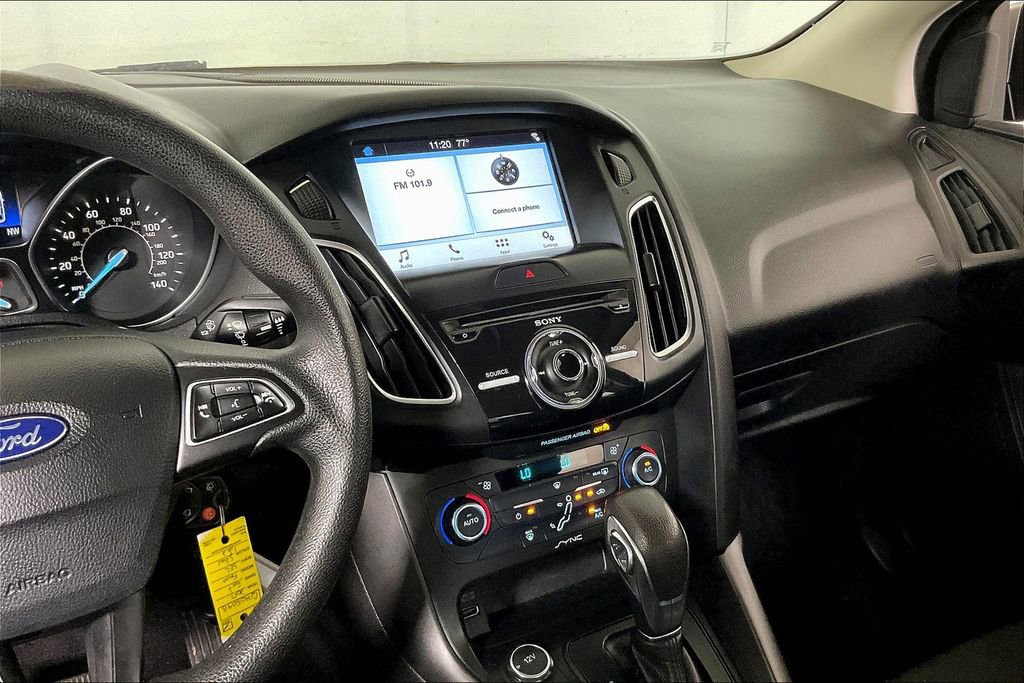 Used 2017 Ford Focus SEL image 6