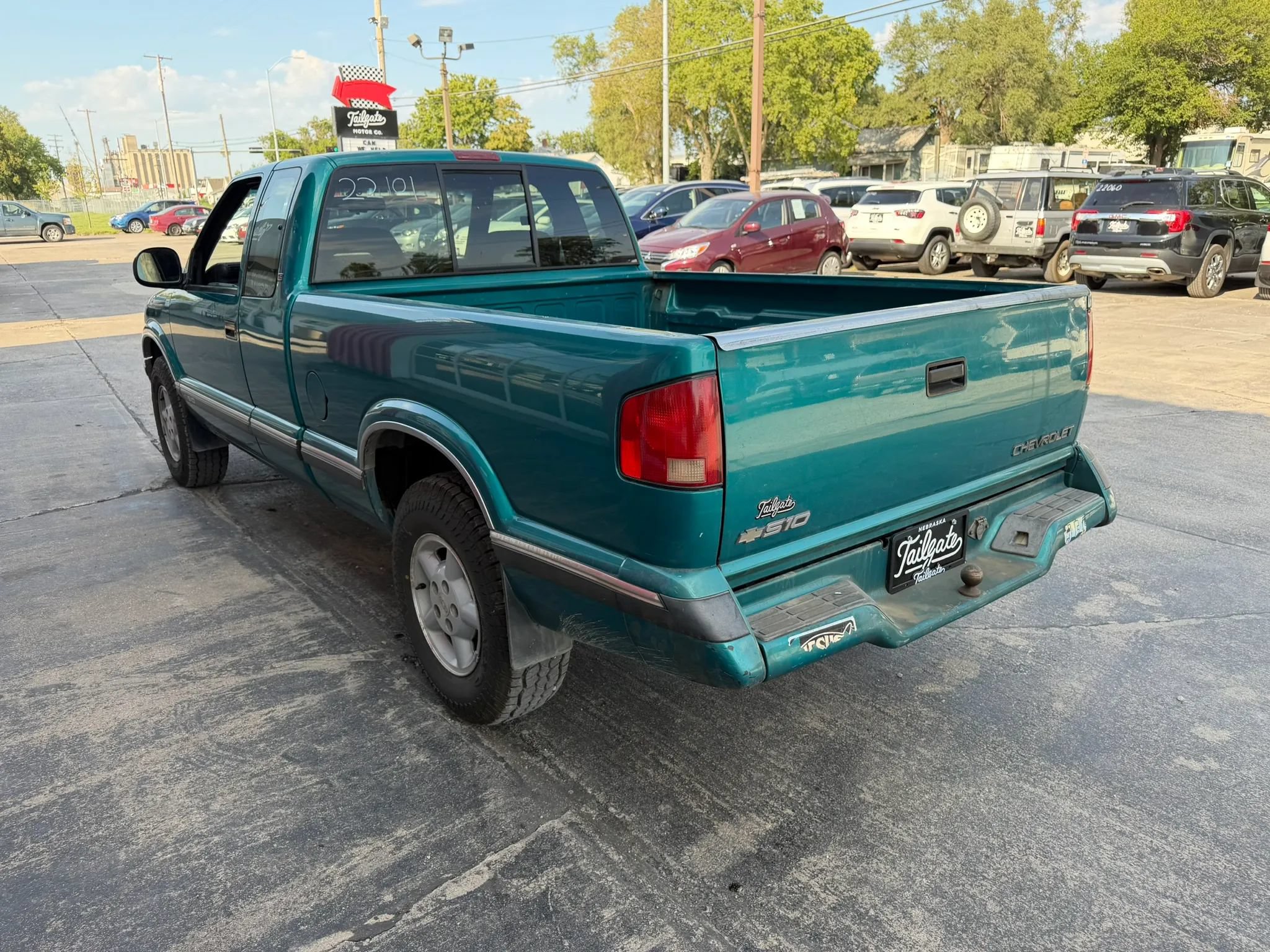 Used 1996 Chevrolet S10 Pickup LS AWD/4WD image 5