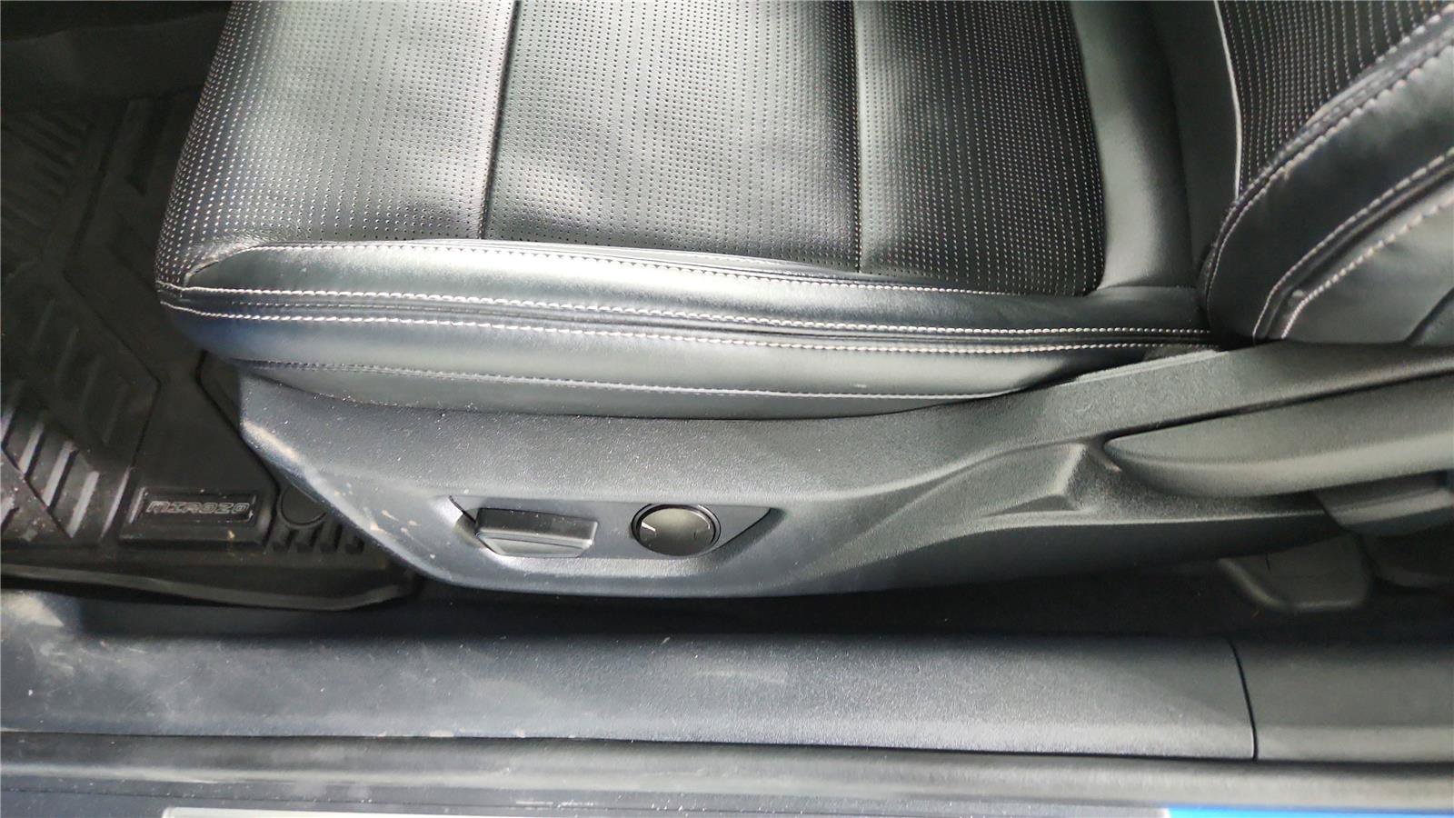 Used 2024 Ford Mustang GT Premium RWD image 12
