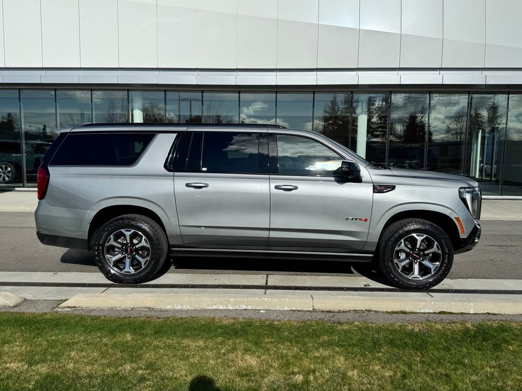 New 2026 GMC Yukon XL AT4 Ultimate AWD/4WD image 39