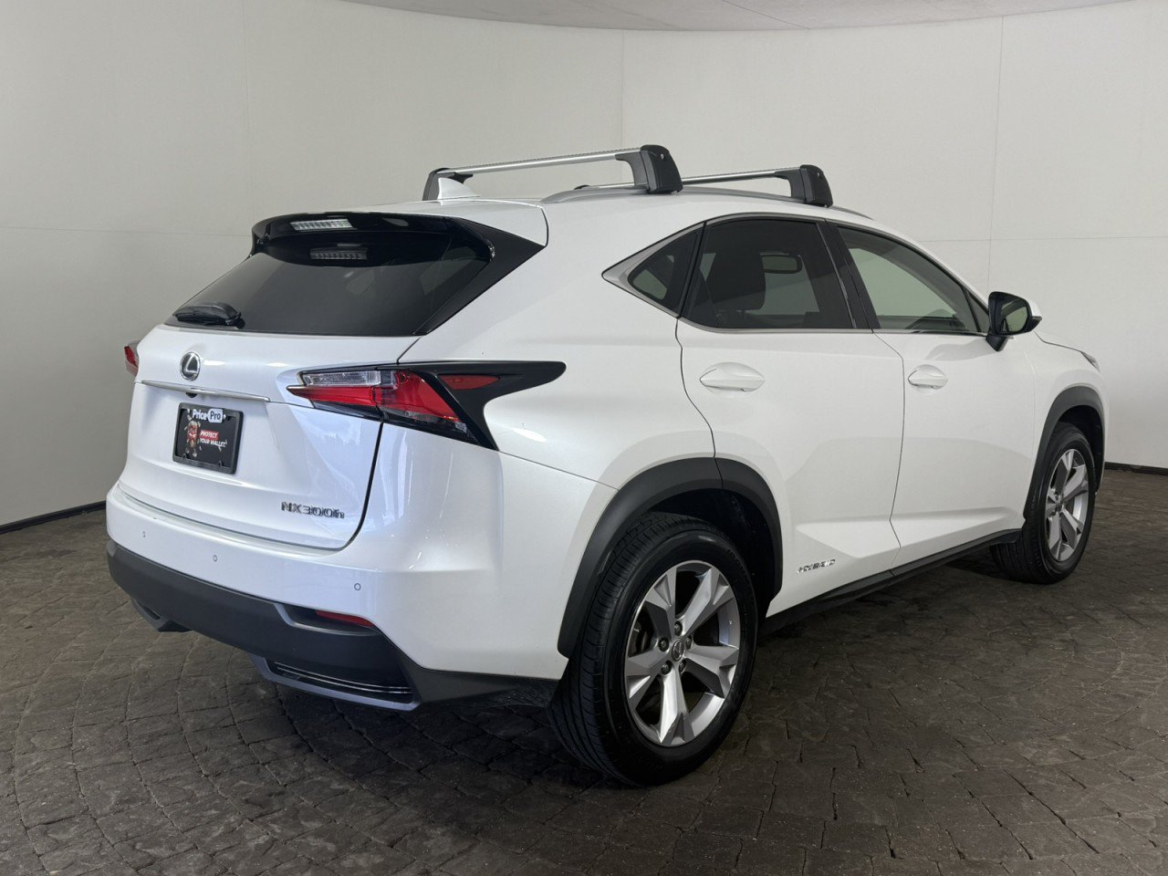 Used 2017 Lexus NX 300h AWD w/ Luxury Package image 9