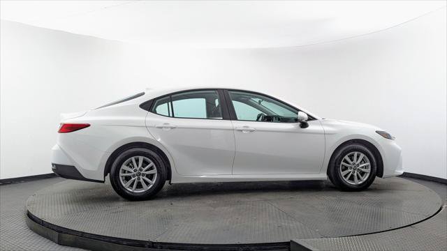 Used 2026 Toyota Camry LE FWD image 9