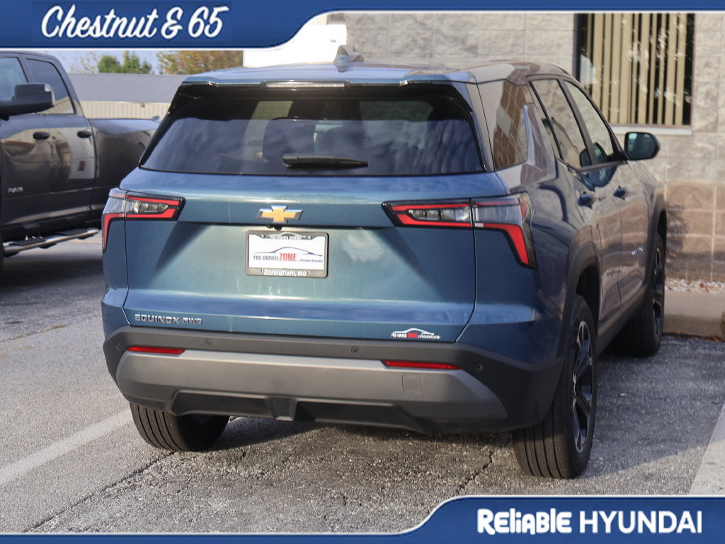 Used 2025 Chevrolet Equinox LT AWD/4WD image 21