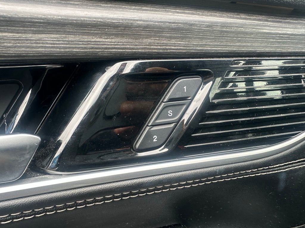 Used 2023 Jeep Wagoneer Series III w/ Preferred Equipment Group image 24