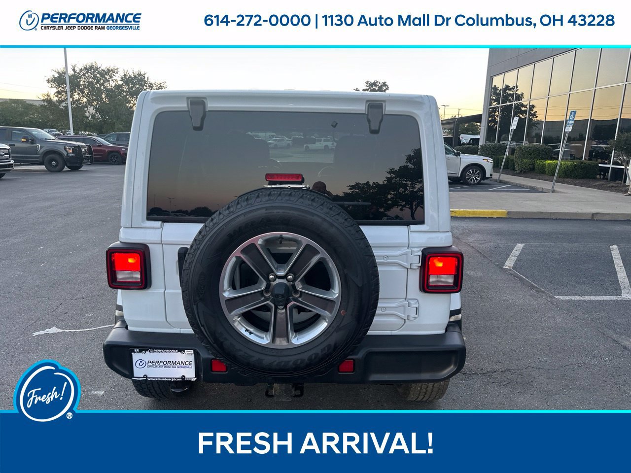 Used 2022 Jeep Wrangler Unlimited Sahara w/ Cold Weather Group AWD/4WD image 5
