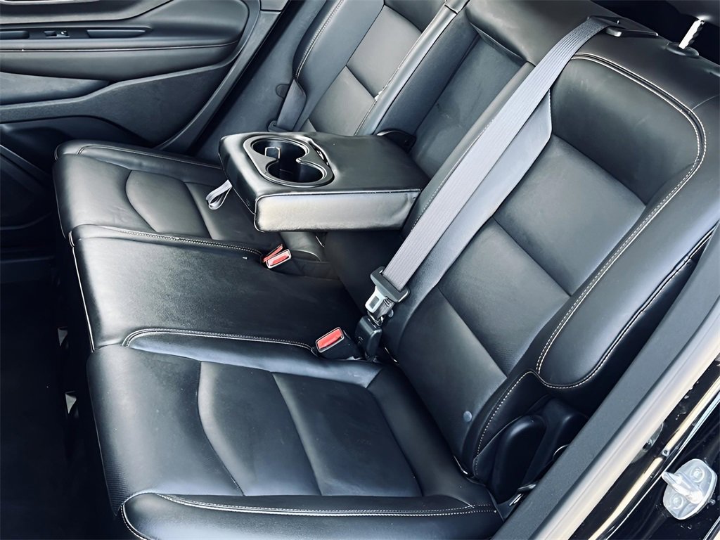 Used 2021 GMC Terrain SLT w/ Infotainment Package II image 16