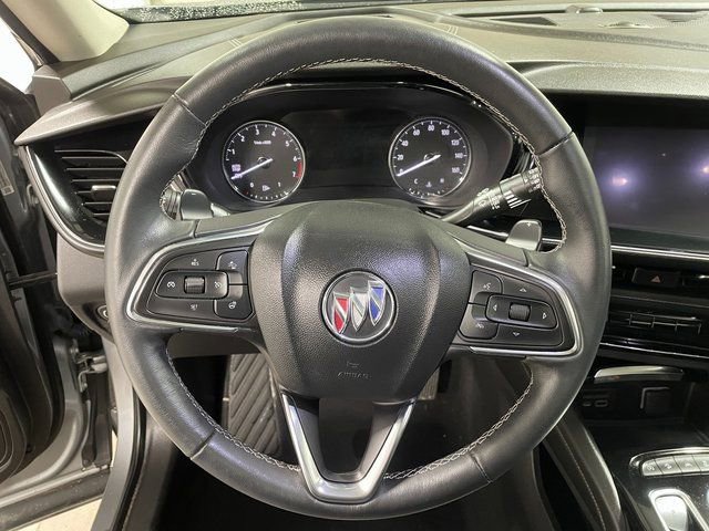 Used 2023 Buick Envision Avenir image 17