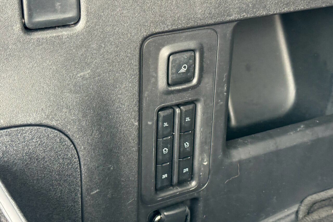 Used 2025 Ford Expedition Active AWD/4WD image 25